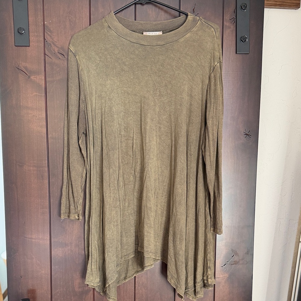 Olive Asymmetrical Hem Women's Top